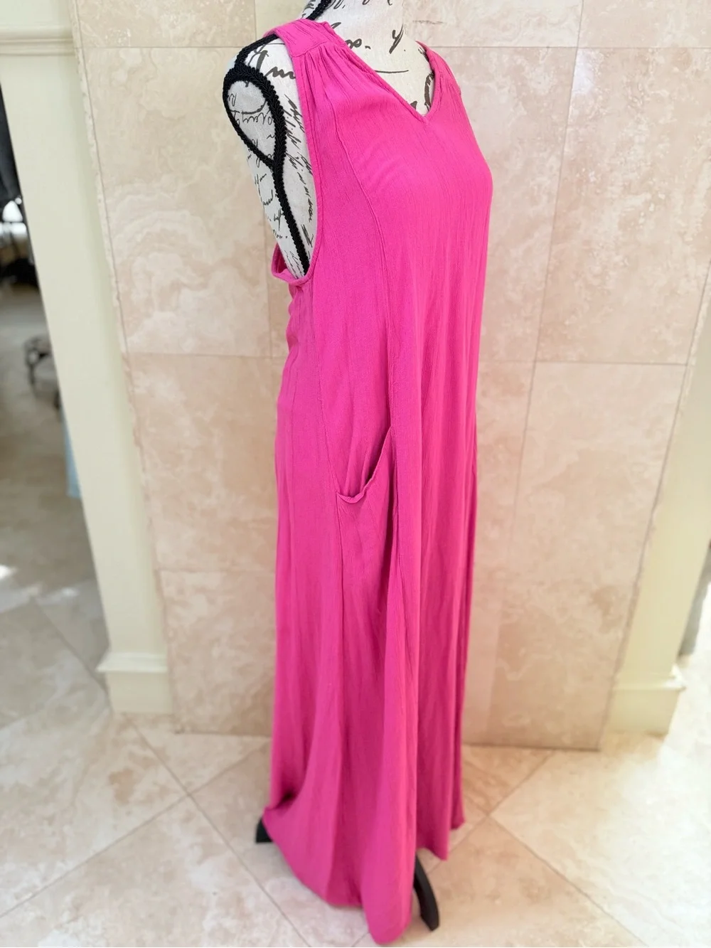 O’Neill Hot Pink V-Neck Sleeveless Crinkle Maxi Dress with Pockets Size S
